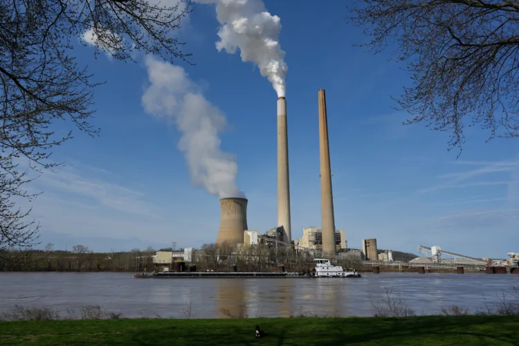 EPA says it’s eliminating rule that limits greenhouse gas emissions from power plants